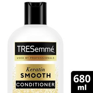 TRESemmé Keratin Smooth Conditioner Frizz Control Smoothness & Shine for Frizzy Hair 680ml